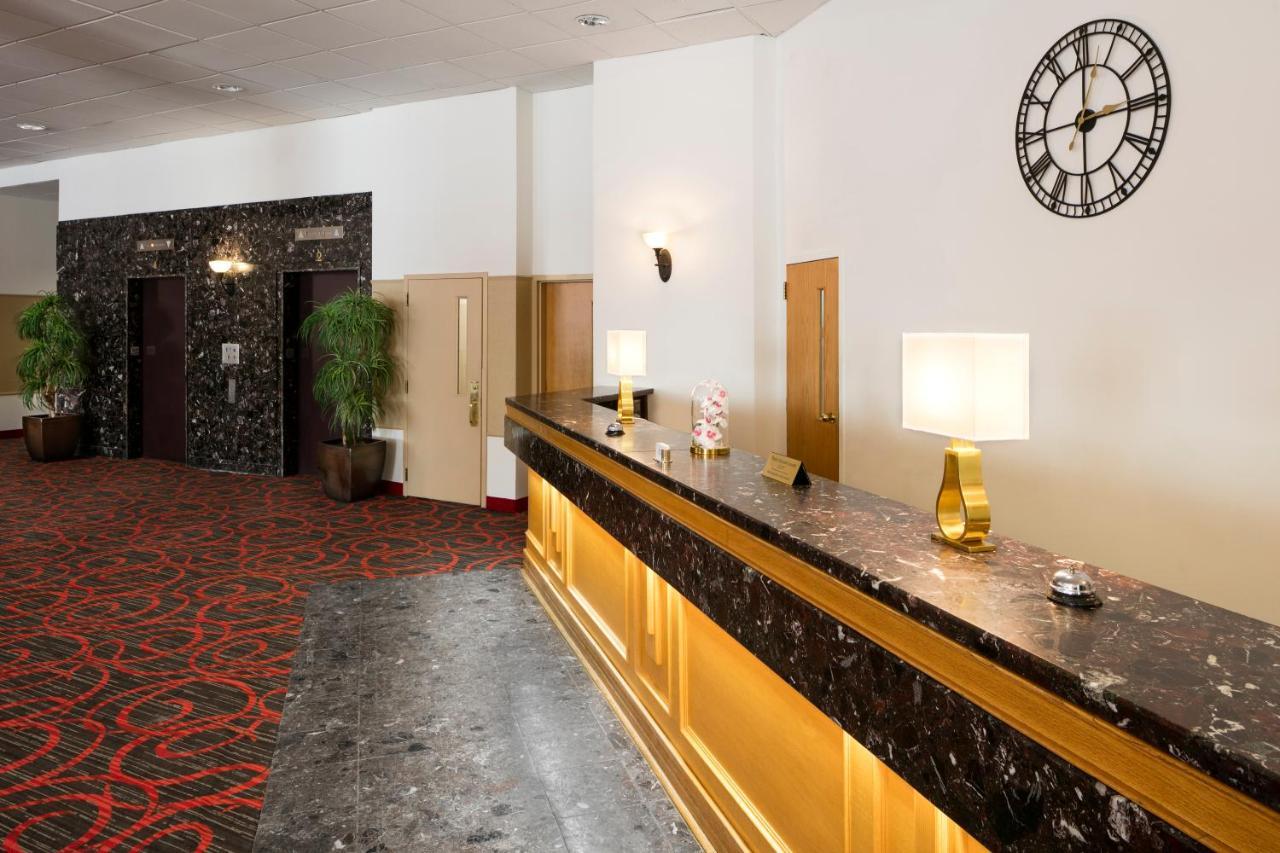 Hotels Gouverneur Montreal - Ile Charron 부셰르빌 외부 사진