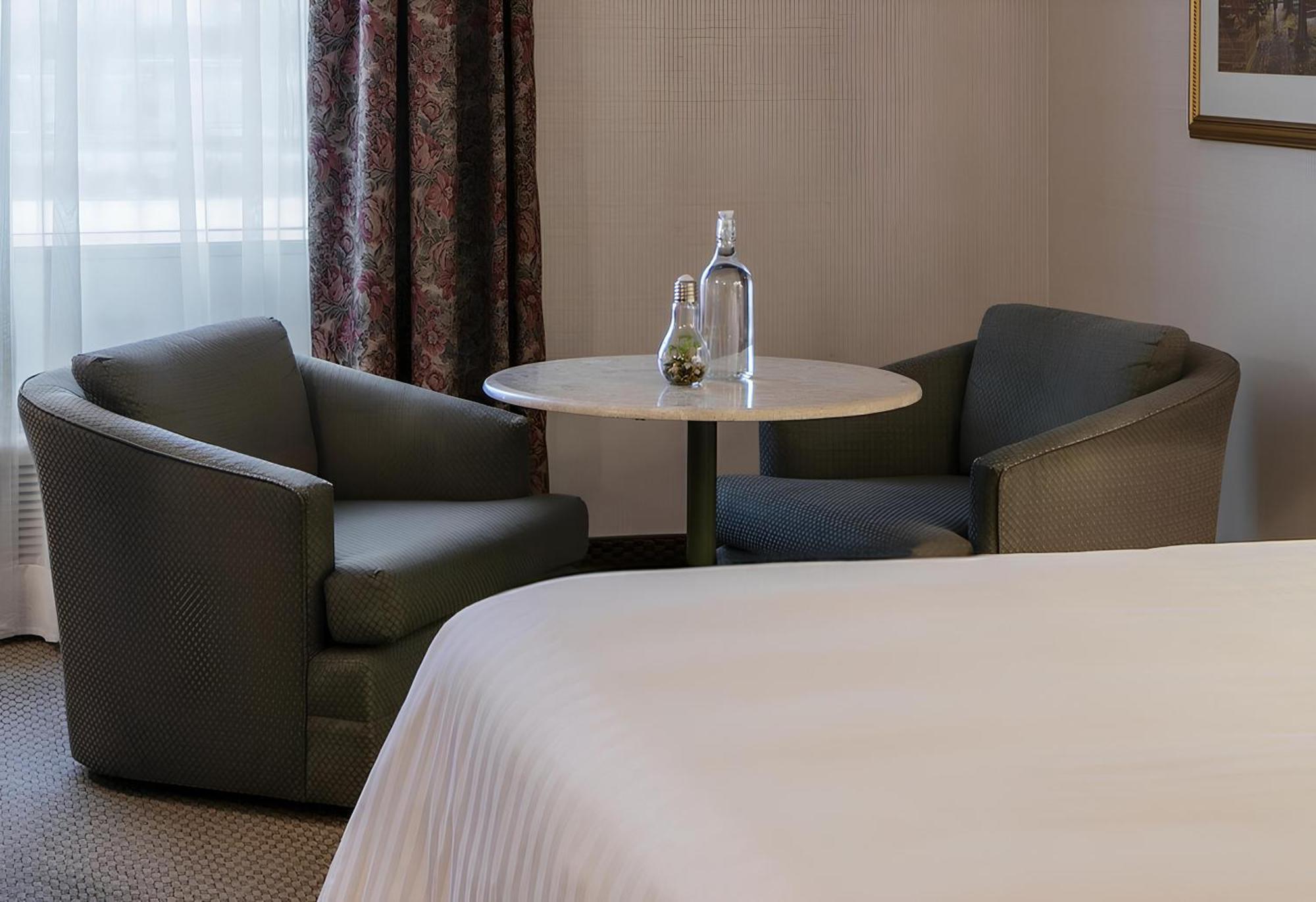 Hotels Gouverneur Montreal - Ile Charron 부셰르빌 외부 사진